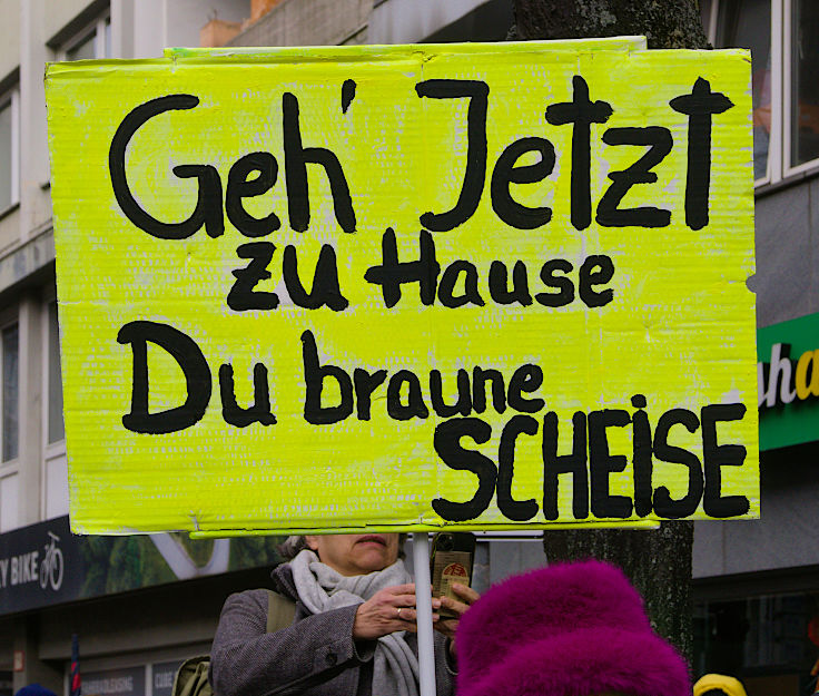 © www.mutbuergerdokus.de: Düsseldorf stellt sich quer: Demonstration 'Gegen die AfD und die Rechtsentwicklung der Gesellschaft'