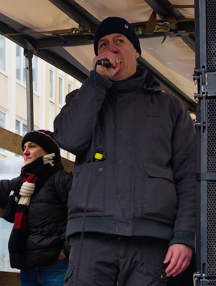 © www.mutbuergerdokus.de: Düsseldorf stellt sich quer: Demonstration 'Gegen die AfD und die Rechtsentwicklung der Gesellschaft'