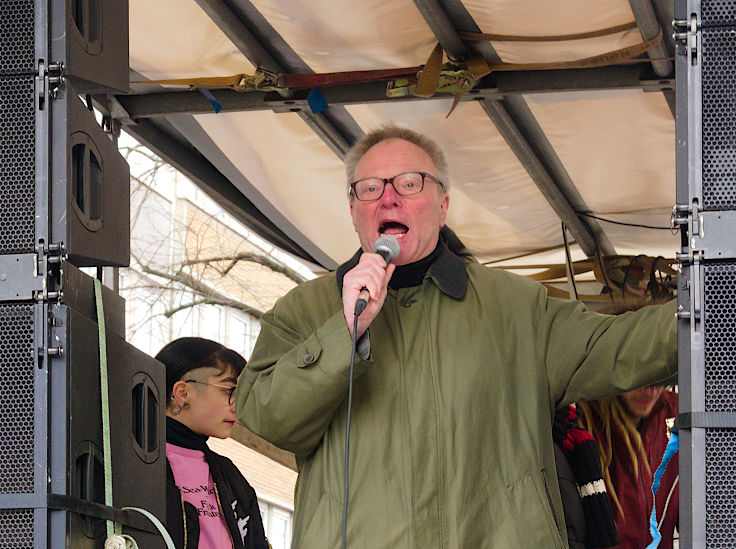 © www.mutbuergerdokus.de: Düsseldorf stellt sich quer: Demonstration 'Gegen die AfD und die Rechtsentwicklung der Gesellschaft'