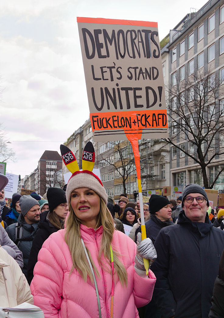 © www.mutbuergerdokus.de: Düsseldorf stellt sich quer: Demonstration 'Gegen die AfD und die Rechtsentwicklung der Gesellschaft' © www.mutbuergerdokus.de: Düsseldorf stellt sich quer: Demonstration 'Gegen die AfD und die Rechtsentwicklung der Gesellschaft'