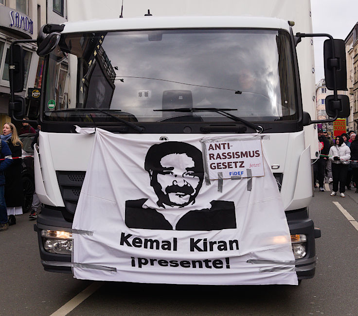 © www.mutbuergerdokus.de: Düsseldorf stellt sich quer: Demonstration 'Gegen die AfD und die Rechtsentwicklung der Gesellschaft' © www.mutbuergerdokus.de: Düsseldorf stellt sich quer: Demonstration 'Gegen die AfD und die Rechtsentwicklung der Gesellschaft'