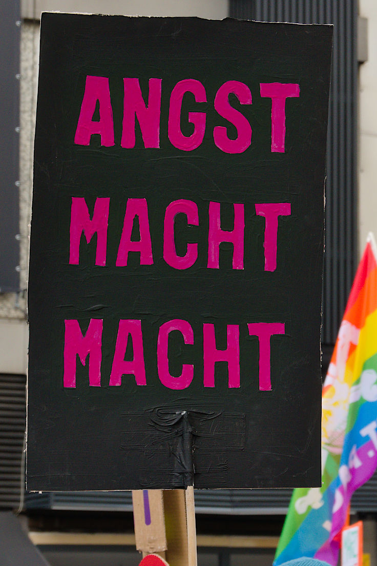 © www.mutbuergerdokus.de: Düsseldorf stellt sich quer: Demonstration 'Gegen die AfD und die Rechtsentwicklung der Gesellschaft' © www.mutbuergerdokus.de: Düsseldorf stellt sich quer: Demonstration 'Gegen die AfD und die Rechtsentwicklung der Gesellschaft'