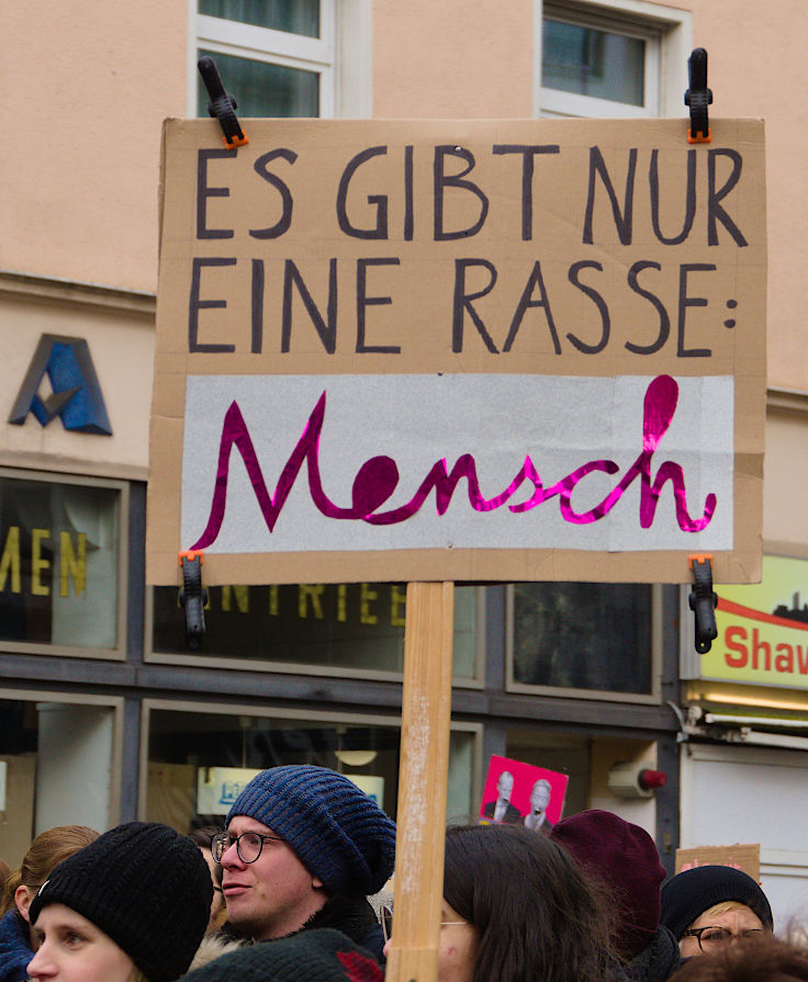© www.mutbuergerdokus.de: Düsseldorf stellt sich quer: Demonstration 'Gegen die AfD und die Rechtsentwicklung der Gesellschaft' © www.mutbuergerdokus.de: Düsseldorf stellt sich quer: Demonstration 'Gegen die AfD und die Rechtsentwicklung der Gesellschaft'