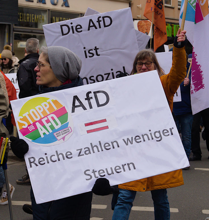 © www.mutbuergerdokus.de: Düsseldorf stellt sich quer: Demonstration 'Gegen die AfD und die Rechtsentwicklung der Gesellschaft' © www.mutbuergerdokus.de: Düsseldorf stellt sich quer: Demonstration 'Gegen die AfD und die Rechtsentwicklung der Gesellschaft'