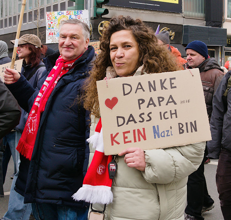 © www.mutbuergerdokus.de: Düsseldorf stellt sich quer: Demonstration 'Gegen die AfD und die Rechtsentwicklung der Gesellschaft' © www.mutbuergerdokus.de: Düsseldorf stellt sich quer: Demonstration 'Gegen die AfD und die Rechtsentwicklung der Gesellschaft'