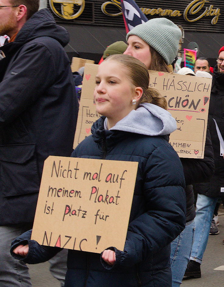 © www.mutbuergerdokus.de: Düsseldorf stellt sich quer: Demonstration 'Gegen die AfD und die Rechtsentwicklung der Gesellschaft' © www.mutbuergerdokus.de: Düsseldorf stellt sich quer: Demonstration 'Gegen die AfD und die Rechtsentwicklung der Gesellschaft'
