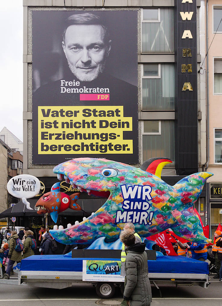 © www.mutbuergerdokus.de: Düsseldorf stellt sich quer: Demonstration 'Gegen die AfD und die Rechtsentwicklung der Gesellschaft' © www.mutbuergerdokus.de: Düsseldorf stellt sich quer: Demonstration 'Gegen die AfD und die Rechtsentwicklung der Gesellschaft'