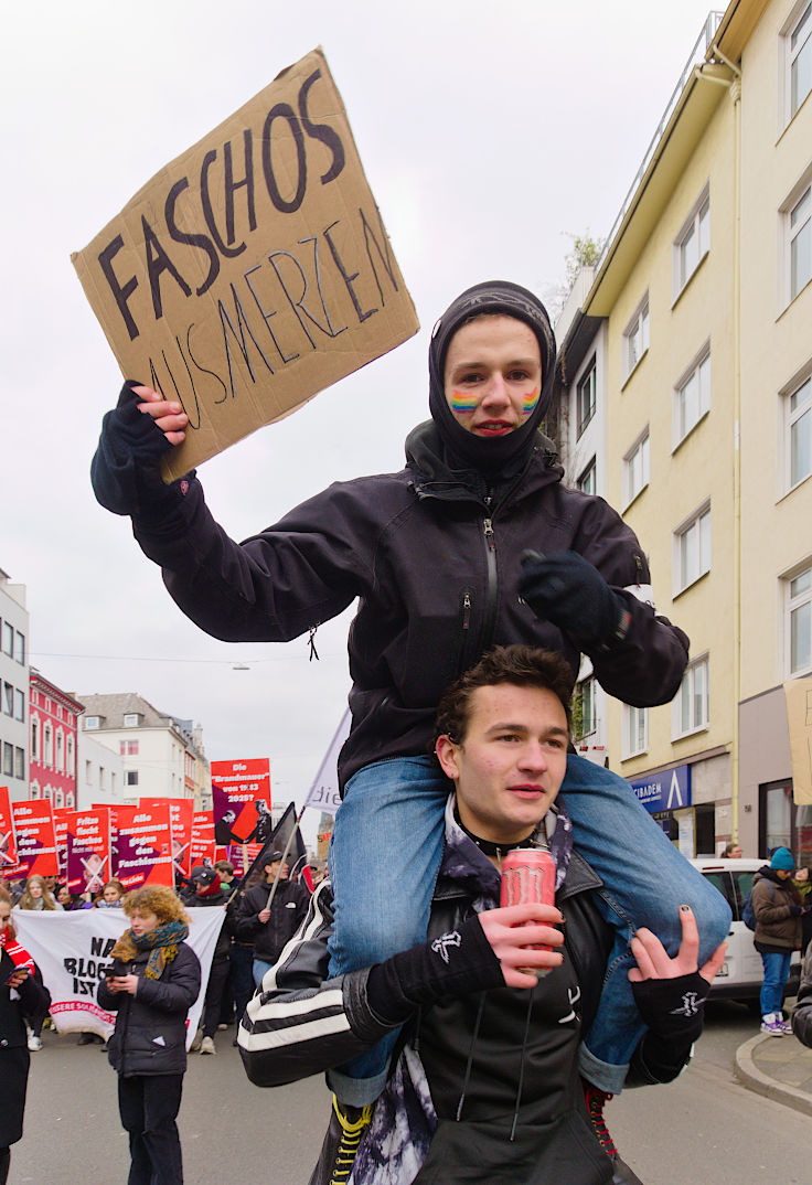 © www.mutbuergerdokus.de: Düsseldorf stellt sich quer: Demonstration 'Gegen die AfD und die Rechtsentwicklung der Gesellschaft' © www.mutbuergerdokus.de: Düsseldorf stellt sich quer: Demonstration 'Gegen die AfD und die Rechtsentwicklung der Gesellschaft'