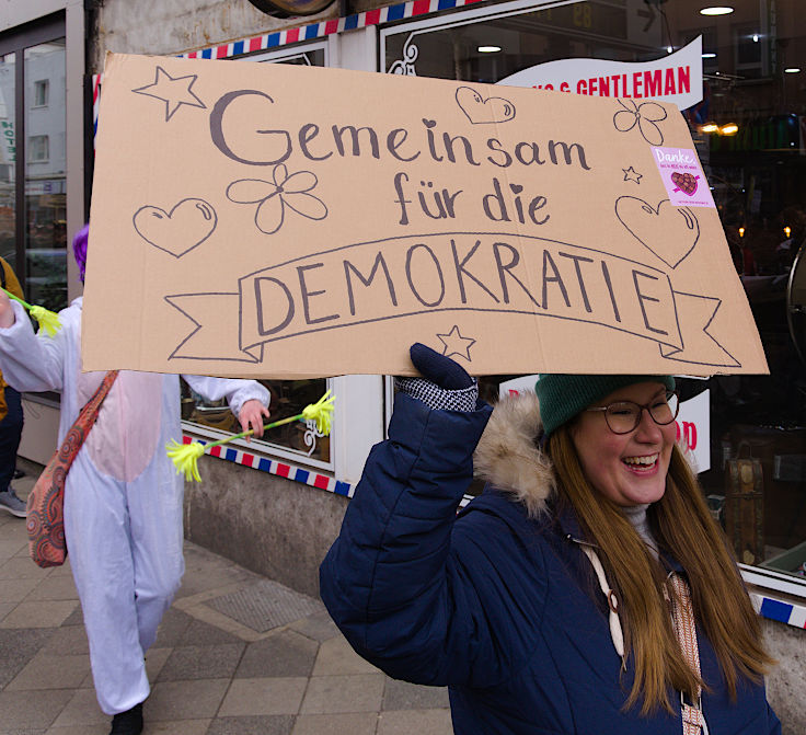 © www.mutbuergerdokus.de: Düsseldorf stellt sich quer: Demonstration 'Gegen die AfD und die Rechtsentwicklung der Gesellschaft' © www.mutbuergerdokus.de: Düsseldorf stellt sich quer: Demonstration 'Gegen die AfD und die Rechtsentwicklung der Gesellschaft'
