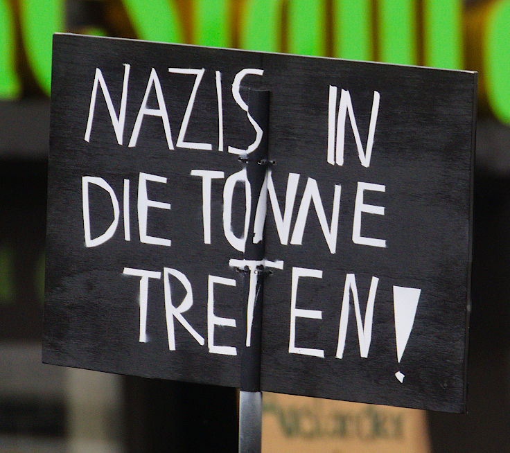 © www.mutbuergerdokus.de: Düsseldorf stellt sich quer: Demonstration 'Gegen die AfD und die Rechtsentwicklung der Gesellschaft' © www.mutbuergerdokus.de: Düsseldorf stellt sich quer: Demonstration 'Gegen die AfD und die Rechtsentwicklung der Gesellschaft'