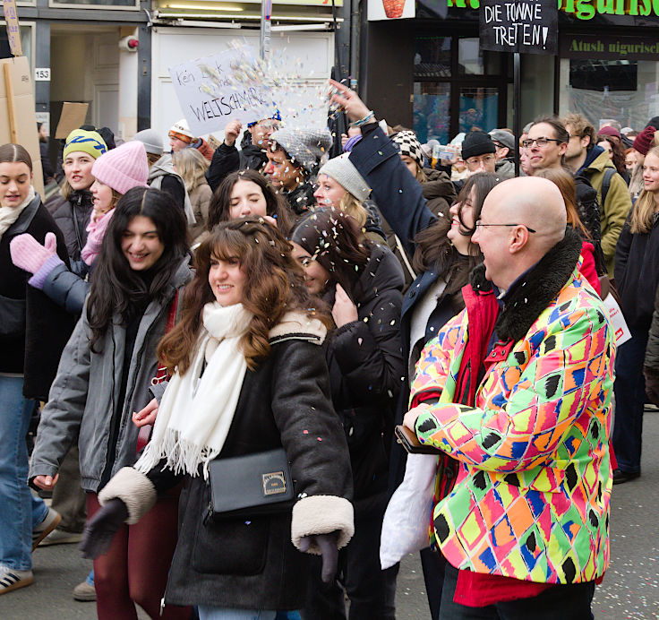 © www.mutbuergerdokus.de: Düsseldorf stellt sich quer: Demonstration 'Gegen die AfD und die Rechtsentwicklung der Gesellschaft' © www.mutbuergerdokus.de: Düsseldorf stellt sich quer: Demonstration 'Gegen die AfD und die Rechtsentwicklung der Gesellschaft'