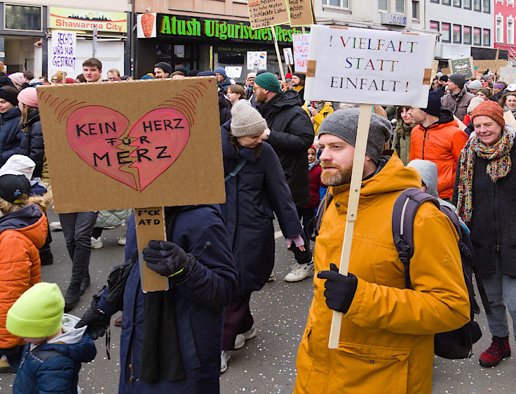 © www.mutbuergerdokus.de: Düsseldorf stellt sich quer: Demonstration 'Gegen die AfD und die Rechtsentwicklung der Gesellschaft' © www.mutbuergerdokus.de: Düsseldorf stellt sich quer: Demonstration 'Gegen die AfD und die Rechtsentwicklung der Gesellschaft'