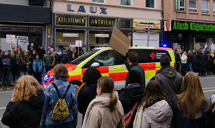 © www.mutbuergerdokus.de: Düsseldorf stellt sich quer: Demonstration 'Gegen die AfD und die Rechtsentwicklung der Gesellschaft' © www.mutbuergerdokus.de: Düsseldorf stellt sich quer: Demonstration 'Gegen die AfD und die Rechtsentwicklung der Gesellschaft'