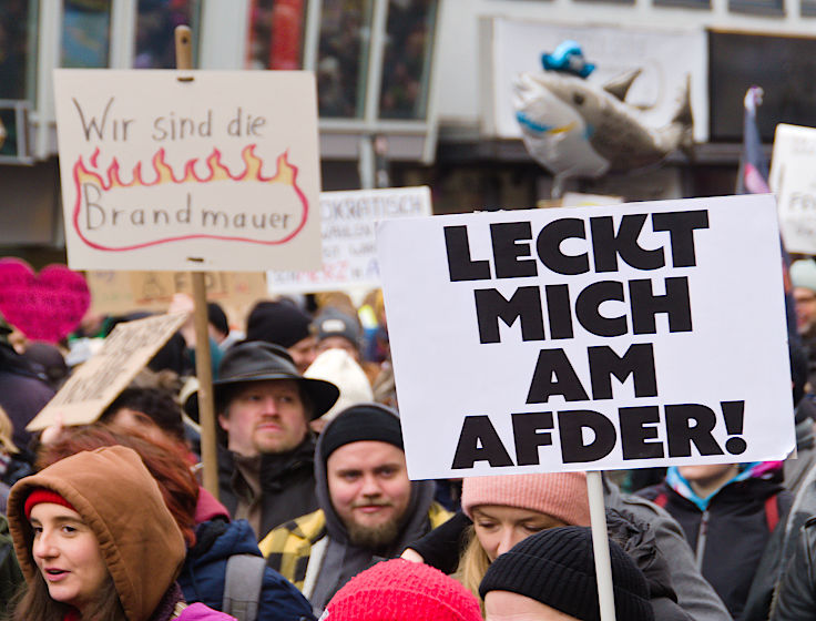 © www.mutbuergerdokus.de: Düsseldorf stellt sich quer: Demonstration 'Gegen die AfD und die Rechtsentwicklung der Gesellschaft' © www.mutbuergerdokus.de: Düsseldorf stellt sich quer: Demonstration 'Gegen die AfD und die Rechtsentwicklung der Gesellschaft'
