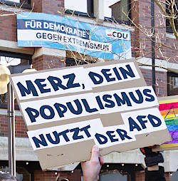 © www.mutbuergerdokus.de © www.mutbuergerdokus.de