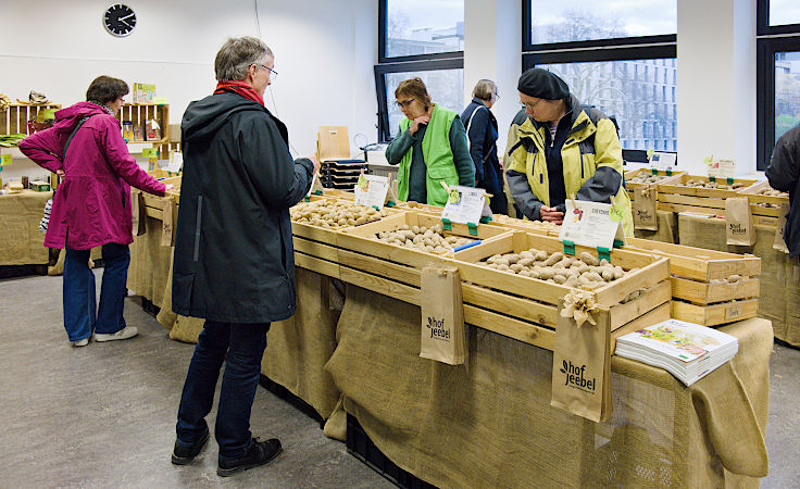 &copy; www.mutbuergerdokus.de: Saatgutfestival K&ouml;ln