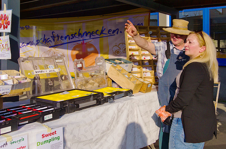 &copy; www.mutbuergerdokus.de: 9. 'Saatgut-Festival D&uuml;sseldorf'