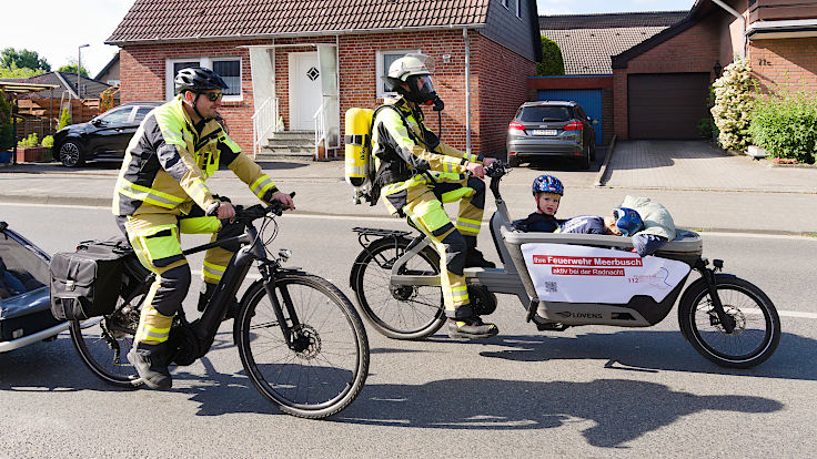 © www.mutbuergerdokus.de: 6. 'Meerbuscher Radnacht'