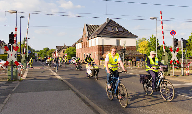 © www.mutbuergerdokus.de: 6. 'Meerbuscher Radnacht'