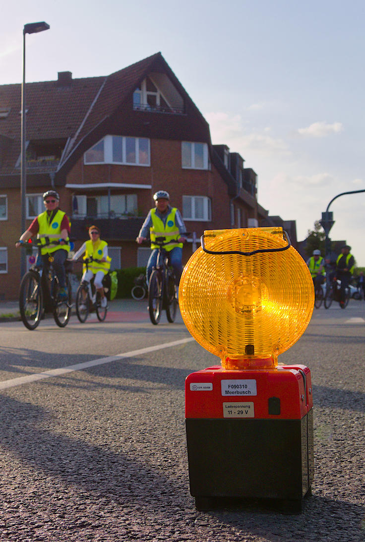 © www.mutbuergerdokus.de: 6. 'Meerbuscher Radnacht'