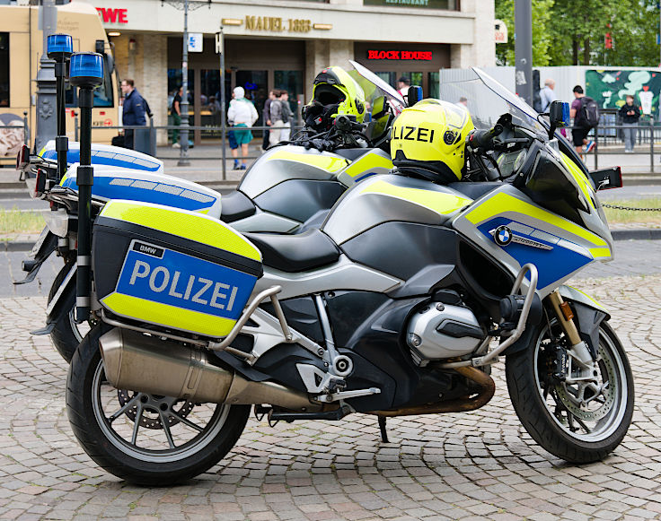 © www.mutbuergerdokus.de: ADFC Köln: 9. 'Ride of Silence'