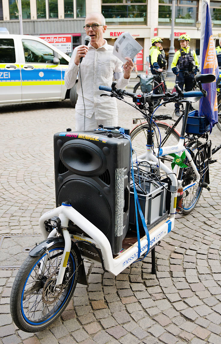 © www.mutbuergerdokus.de: ADFC Köln: 9. 'Ride of Silence'