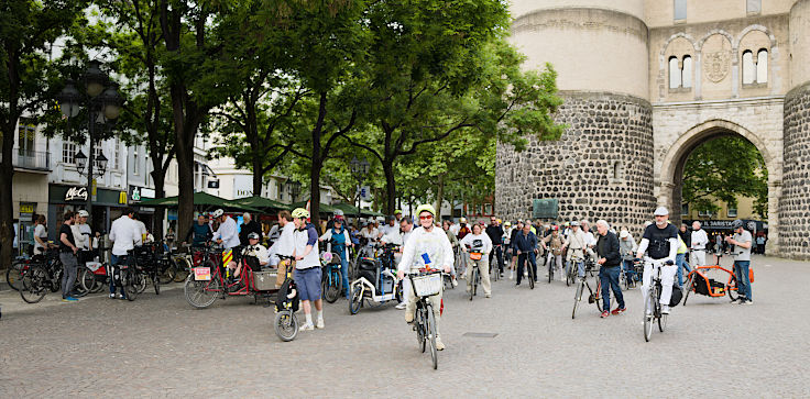© www.mutbuergerdokus.de: ADFC Köln: 9. 'Ride of Silence'