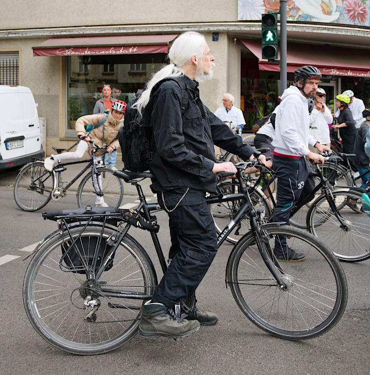 © www.mutbuergerdokus.de: ADFC Köln: 9. 'Ride of Silence'