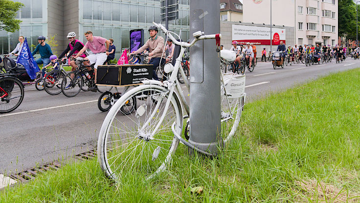 © www.mutbuergerdokus.de: 18. Sternfahrt Köln
