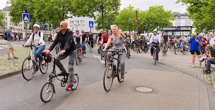 © www.mutbuergerdokus.de: 18. Sternfahrt Köln