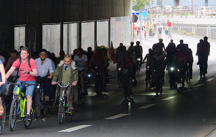 © www.mutbuergerdokus.de: 18. Sternfahrt Köln