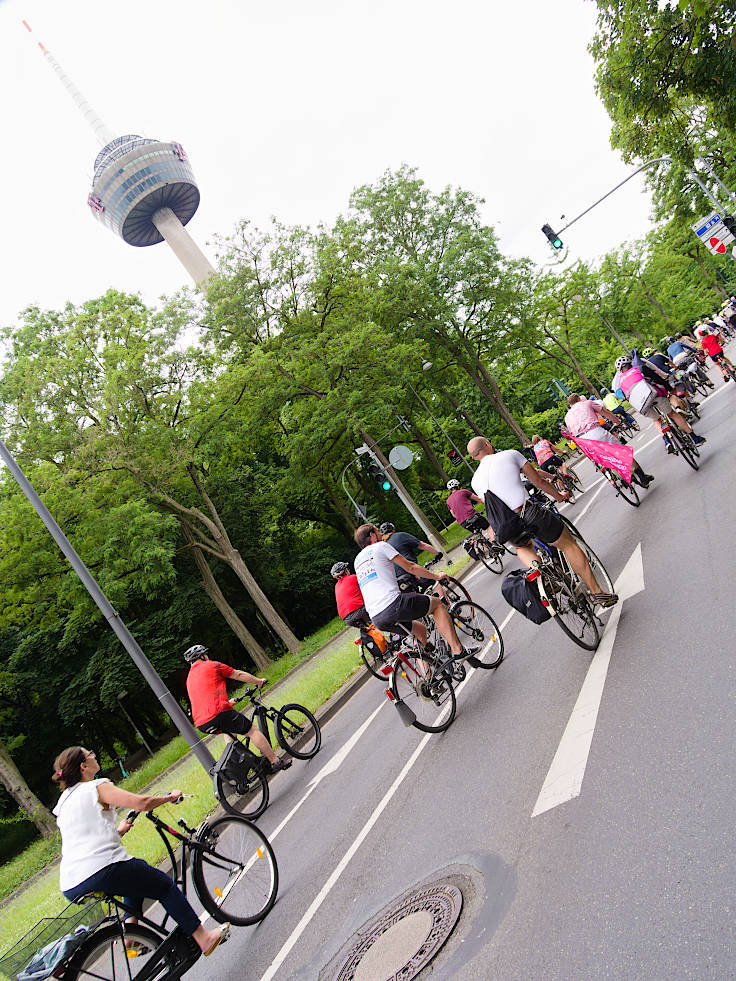 © www.mutbuergerdokus.de: 18. Sternfahrt Köln