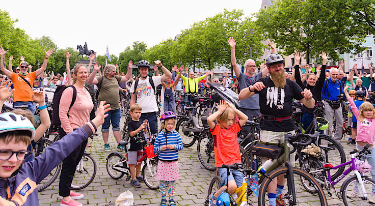 © www.mutbuergerdokus.de: 18. Sternfahrt Köln