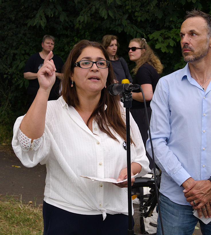 &copy; www.mutbuergerdokus.de: Kundgebung 'Vision Zero - Fahrt von K&ouml;ln zur Mahnwache nach H&uuml;rth. Keine weiteren Toten in H&uuml;rth und anderswo!'