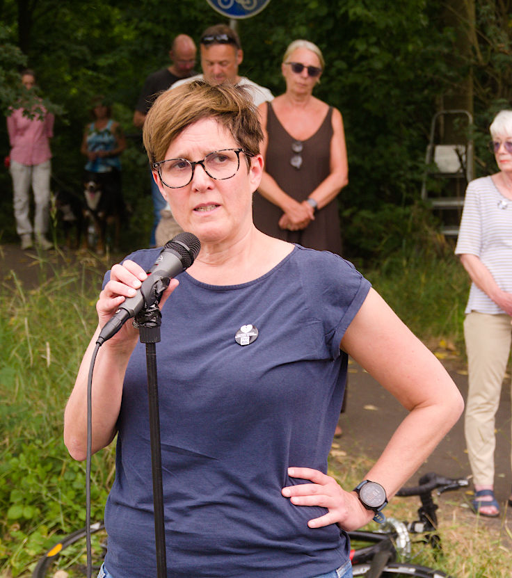 &copy; www.mutbuergerdokus.de: Kundgebung 'Vision Zero - Fahrt von K&ouml;ln zur Mahnwache nach H&uuml;rth. Keine weiteren Toten in H&uuml;rth und anderswo!'