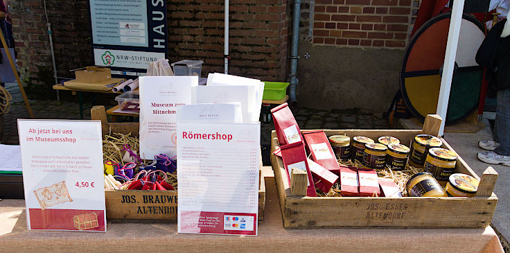 © www.mutbuergerdokus.de: Tag des offenen Denkmals: Aktionstag auf Haus Bürgel © www.mutbuergerdokus.de: Tag des offenen Denkmals: Aktionstag auf Haus Bürgel