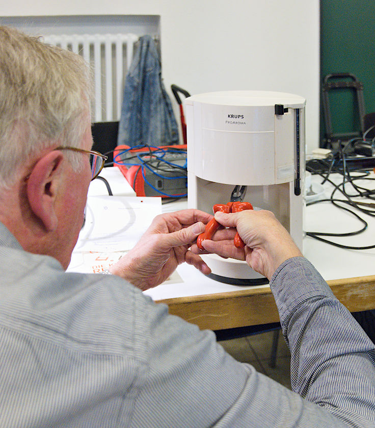 © www.mutbuergerdokus.de: BUND Meerbusch: Repaircafé Meerbusch