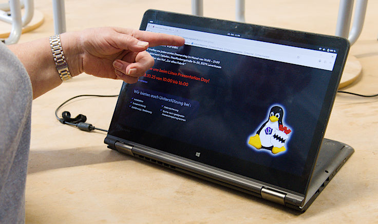 &copy; www.mutbuergerdokus.de: Linux Presentation Day Leverkusen