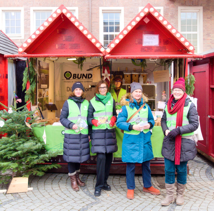 © www.mutbuergerdokus.de: Weihnachtshütte für das Düsseldorfer Ehrenamt