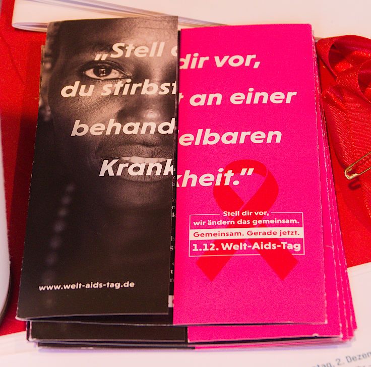 © www.mutbuergerdokus.de: Weihnachtshütte für das Düsseldorfer Ehrenamt