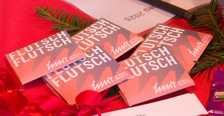 © www.mutbuergerdokus.de: Weihnachtshütte für das Düsseldorfer Ehrenamt