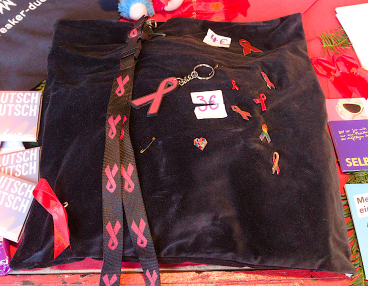 © www.mutbuergerdokus.de: Weihnachtshütte für das Düsseldorfer Ehrenamt