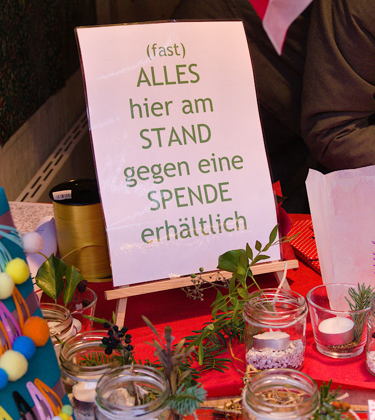 © www.mutbuergerdokus.de: Weihnachtshütte für das Düsseldorfer Ehrenamt © www.mutbuergerdokus.de: Weihnachtshütte für das Düsseldorfer Ehrenamt