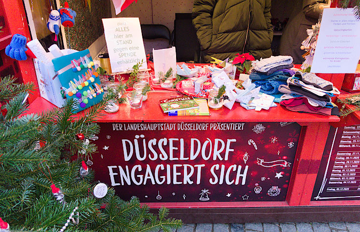 © www.mutbuergerdokus.de: Weihnachtshütte für das Düsseldorfer Ehrenamt © www.mutbuergerdokus.de: Weihnachtshütte für das Düsseldorfer Ehrenamt