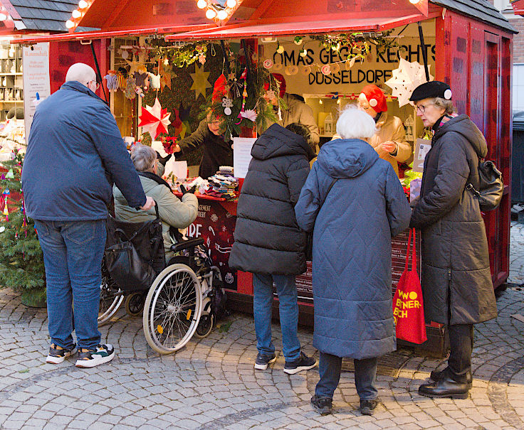© www.mutbuergerdokus.de: Weihnachtshütte für das Düsseldorfer Ehrenamt © www.mutbuergerdokus.de: Weihnachtshütte für das Düsseldorfer Ehrenamt