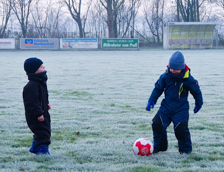 © www.mutbuergerdokus.de: 9. Meerbuscher Silvesterlauf © www.mutbuergerdokus.de: 9. Meerbuscher Silvesterlauf