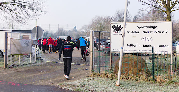 © www.mutbuergerdokus.de: 9. Meerbuscher Silvesterlauf © www.mutbuergerdokus.de: 9. Meerbuscher Silvesterlauf