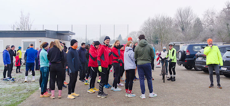 © www.mutbuergerdokus.de: 9. Meerbuscher Silvesterlauf © www.mutbuergerdokus.de: 9. Meerbuscher Silvesterlauf