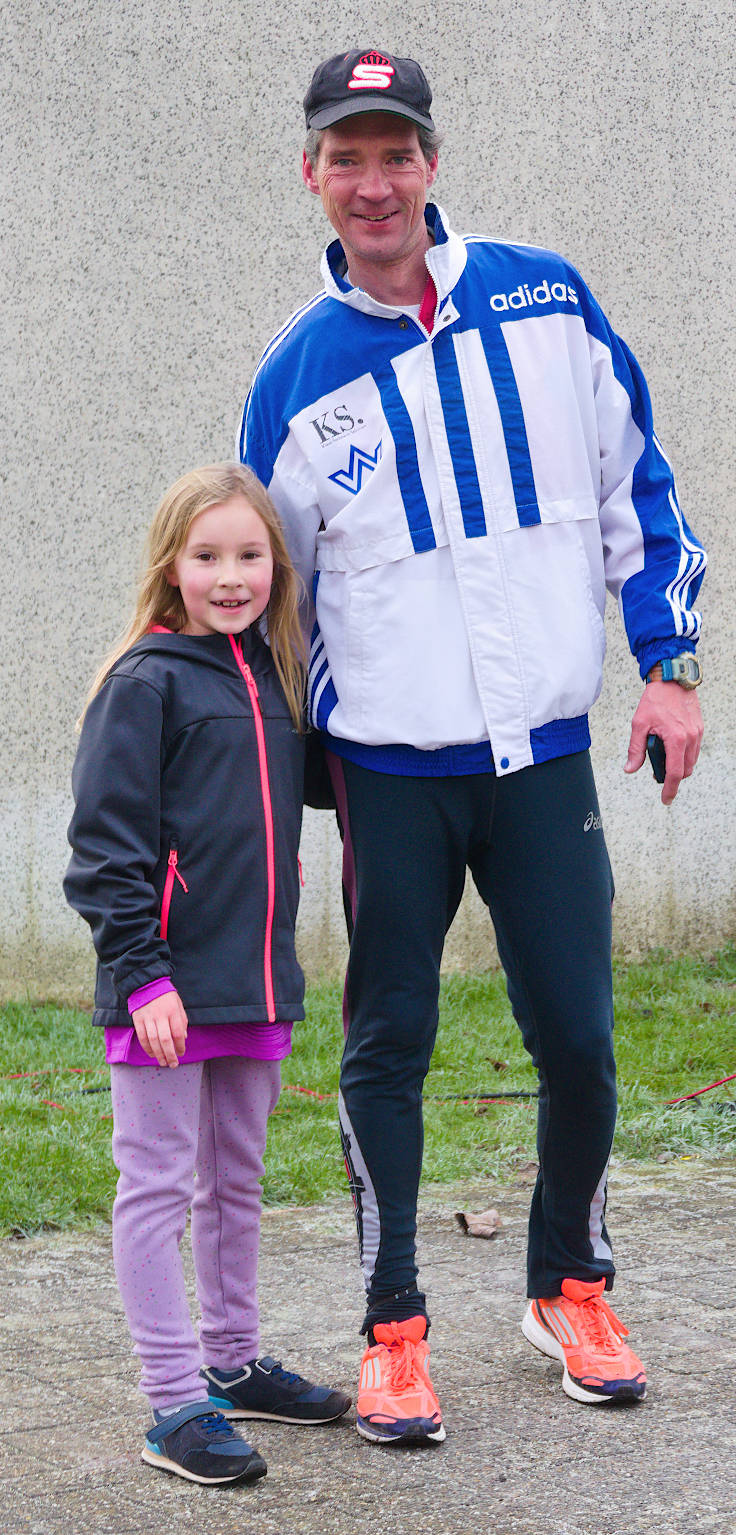 © www.mutbuergerdokus.de: 9. Meerbuscher Silvesterlauf © www.mutbuergerdokus.de: 9. Meerbuscher Silvesterlauf
