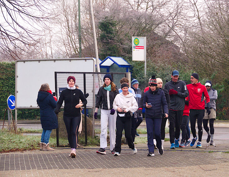 © www.mutbuergerdokus.de: 9. Meerbuscher Silvesterlauf © www.mutbuergerdokus.de: 9. Meerbuscher Silvesterlauf